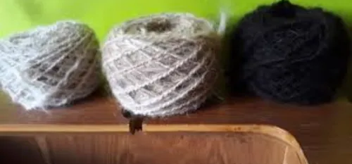 DES GANTS OU DES ECHARPES EN POILS DE VOTRE CHIEN OU CHAT ?