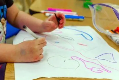 Cartignies - Une classe maternelle sans Professeur des Ecoles...
