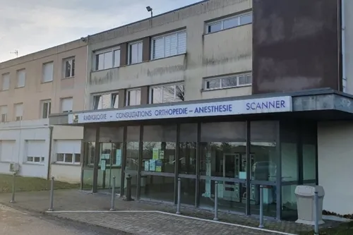 « Pas de fermeture de la polyclinique de la Thiérache à Wignehies,...