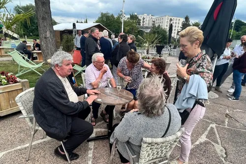 Hautmont - La Paillotte a réouvert au coeur du Port de la ville