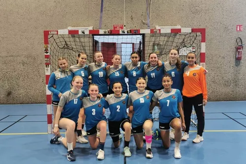 Handball - Les Lycéennes de l'Institution Jeanne d'Arc...
