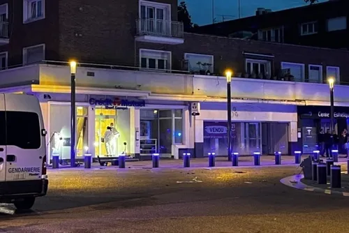 Maubeuge : des billets maculés et inutilisables pour les auteurs de...