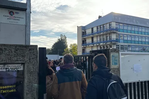 Attentat d'Arras - Le jour d’après dans les établissements scolaires