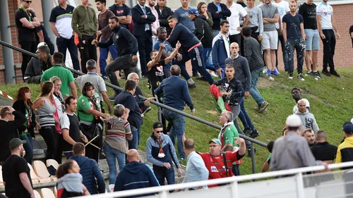 Les images de la violente bagarre entre supporteurs de Feignies et...