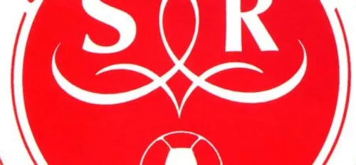 Gillet met une veste au stade de Reims