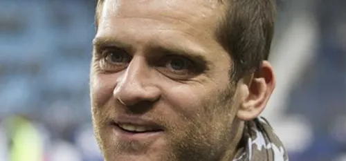Jérôme Rothen joue au facteur