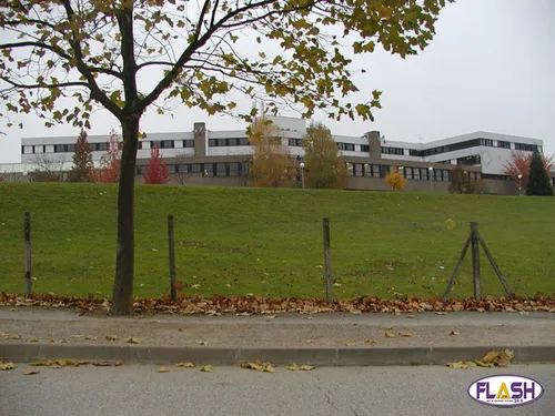 Une fausse rumeur à l'origine d'un coup de couteau au lycée Jean...