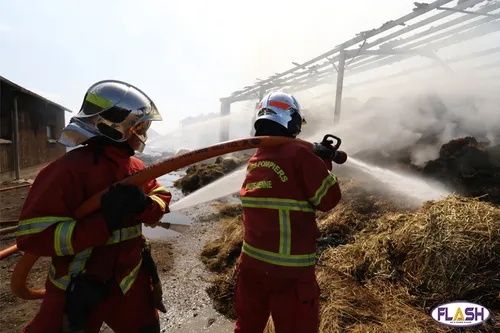 Haute-Vienne : un important incendie dans une ferme de Pageas