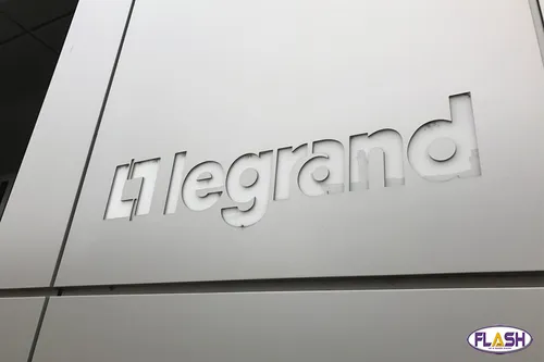 Retraites : la CGT Legrand appelle à la grève reconductible...