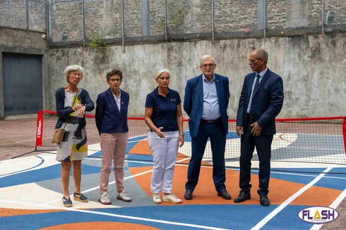 Une première en France : un terrain de tennis en milieu carcéral a...