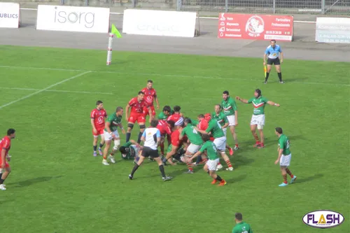 Rugby : USAL 19 - Saint-Jean-de-Luz 9. Face aux joueurs de...
