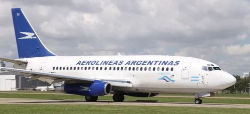 Argentine : les ventes de billets d’avion suspendues jusqu’en...