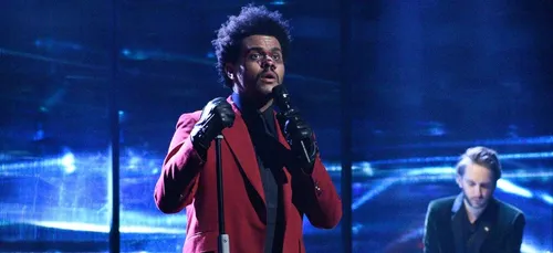The Weeknd dévoile un titre sur le plateau du Saturday Night Live