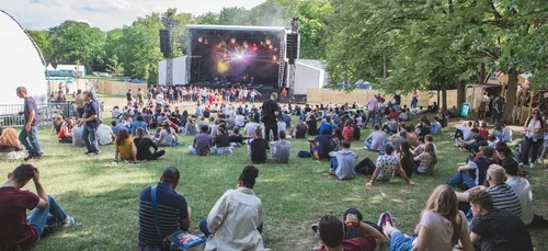 Reims lance la saison des festivals avec la Magnifique Society