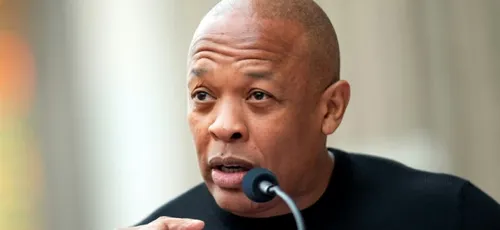 Hospitalisé, le rappeur Dr. Dre se veut rassurant