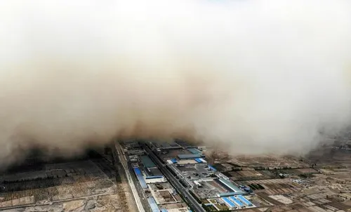 Chine : une immense tempête de sable fait disparaitre une ville