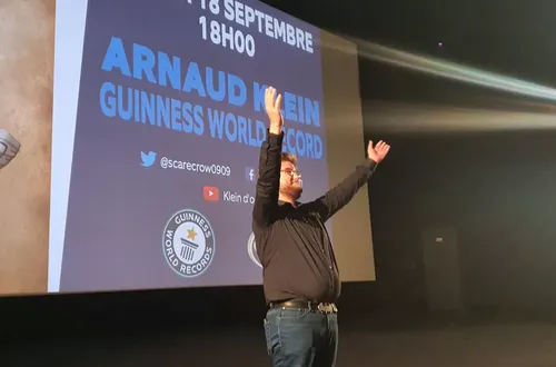 Record du monde battu : Arnaud a vu 203 fois le film Kaamelott
