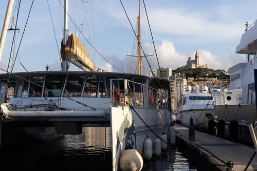 Marseille : un speed dating à bord d'un catamaran