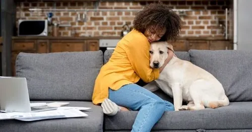 Saint-Valentin : 28% des femmes préfèrent rester avec leur animal