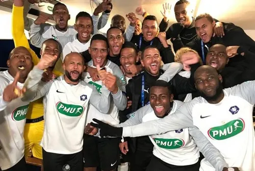 L’équipe réunionnaise de la JS Saint-Pierroise qualifiée pour les...