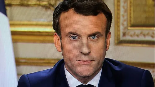 Coronavirus : Emmanuel Macron annonce des "déplacements très...