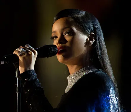 Coronavirus : Rihanna fait plusieurs dons à la Barbade et aux...