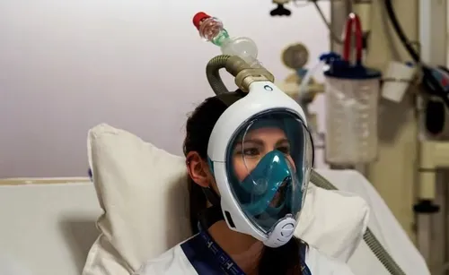 Coronavirus : Decathlon fait don de 30 000 masques de plongée pour...