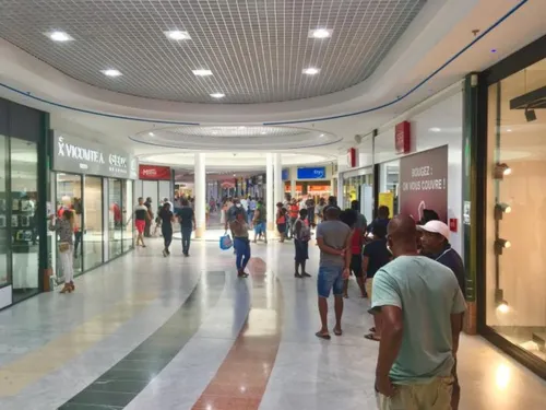 Commerces : une reprise entre crainte et impatience