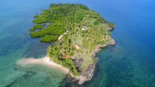 Une île de MAI aux Fidji est à vendre !