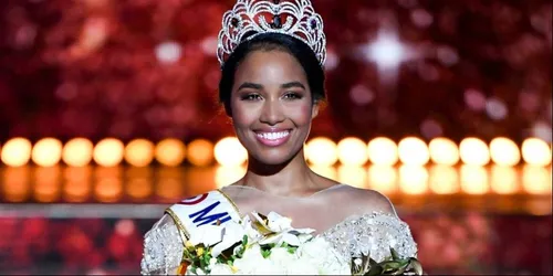 Clémence Botino, Miss France 2020, rescapée d’un incendie mortel...