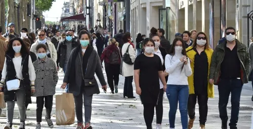 Coronavirus : port du masque obligatoire dans les rues de plusieurs...