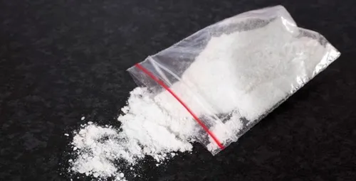 Un maire de Guyane interpellé en possession de drogue à Roissy
