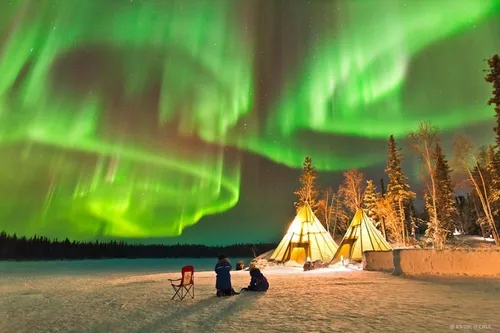 Canada : l’Aurora Village, un lieu magique pour observer les...