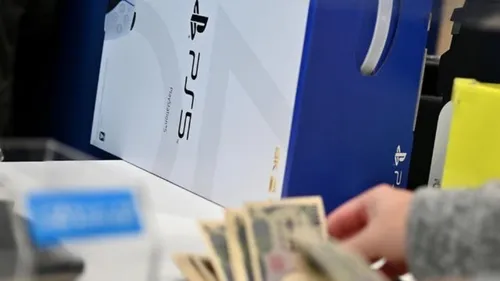 Il achète 200 Playstation 5 et devient riche en quelques jours