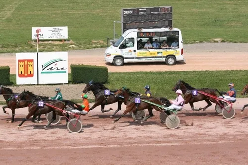 Nouvelle réunion Premium : Hippodrome de Vire Normandie 