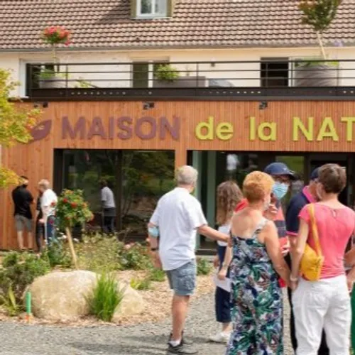 Suivez le Guide : Maison de la Nature et de la Pierre Sèche