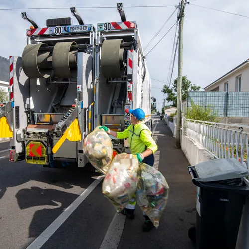 Intercom de la Vire au Noireau – Service « Déchets-déchetterie » :...