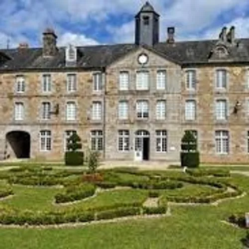 Suivez Le Guide - Musée de Vire Normandie