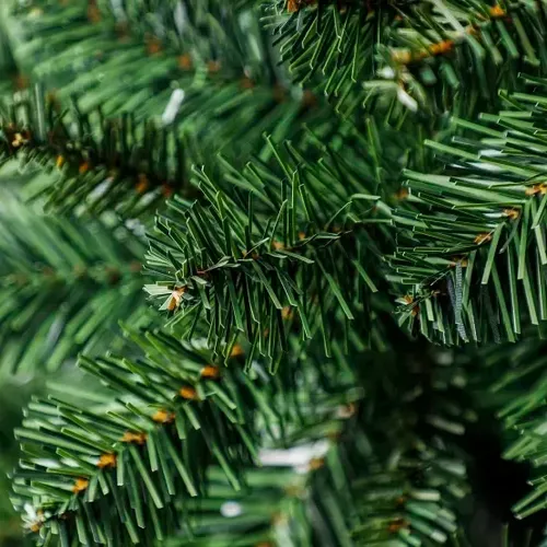 [ Société ] Marseille Remplace Partiellement les Sapins Naturels...