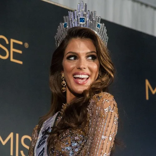[ Société / People ] Le compagnon d'Iris Mittenaere en garde à vue...