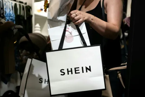 [ Société ] Shein débarque en France : la polémique enfle autour de...