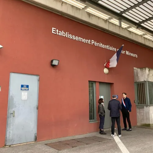 [ Faits Divers ] Deux prisons des Bouches-du-Rhône ciblées dans la...