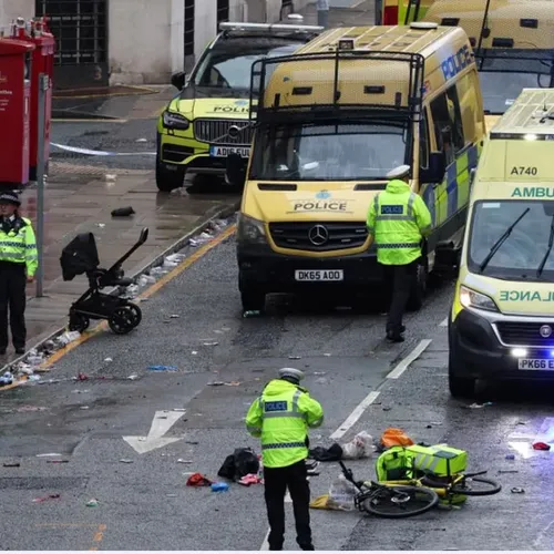 [ Fait divers ] Liverpool : une voiture fonce dans la foule après...