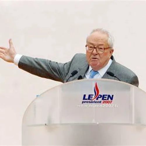 [ Société ] Des rassemblements en France : réactions partagées...