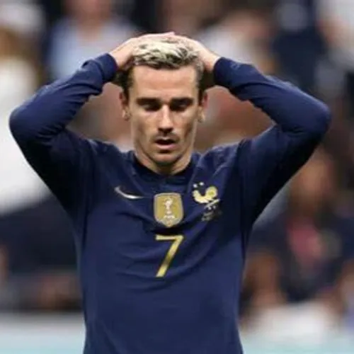 [ Foot ] Antoine Griezmann annonce sa retraite internationale