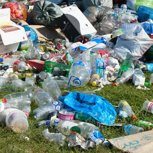 [ ECOLOGIE ] Les poubelles débordent à Martigues