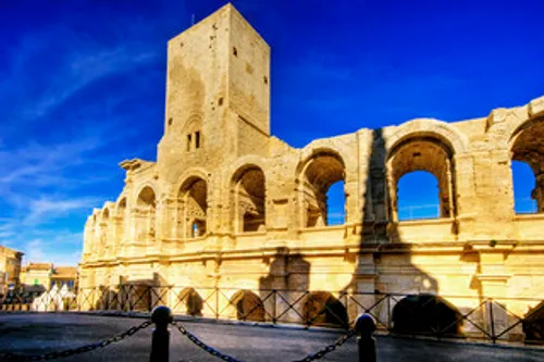 [ SOCIETE / CULTURE ]: A Arles, ce n’est pas un jour comme les...