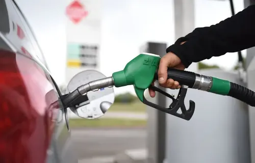 [ SOCIÉTÉ ]: Les prix à la pompe sont en hausse dans les Bouches du...