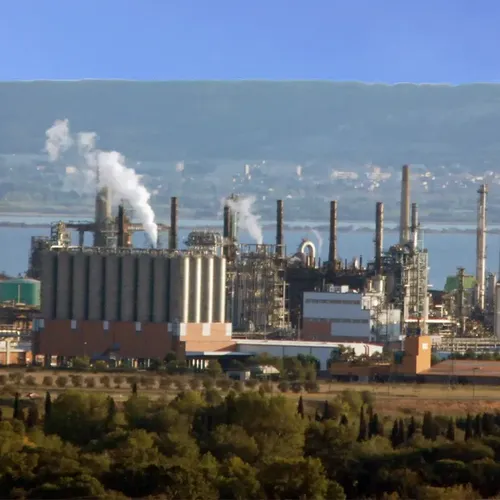 [ Société ] Opération de maintenance sur le site pétrochimique de...