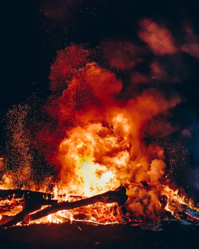[ ECOLOGIE ] INCENDIE FIXE DANS LE GARD